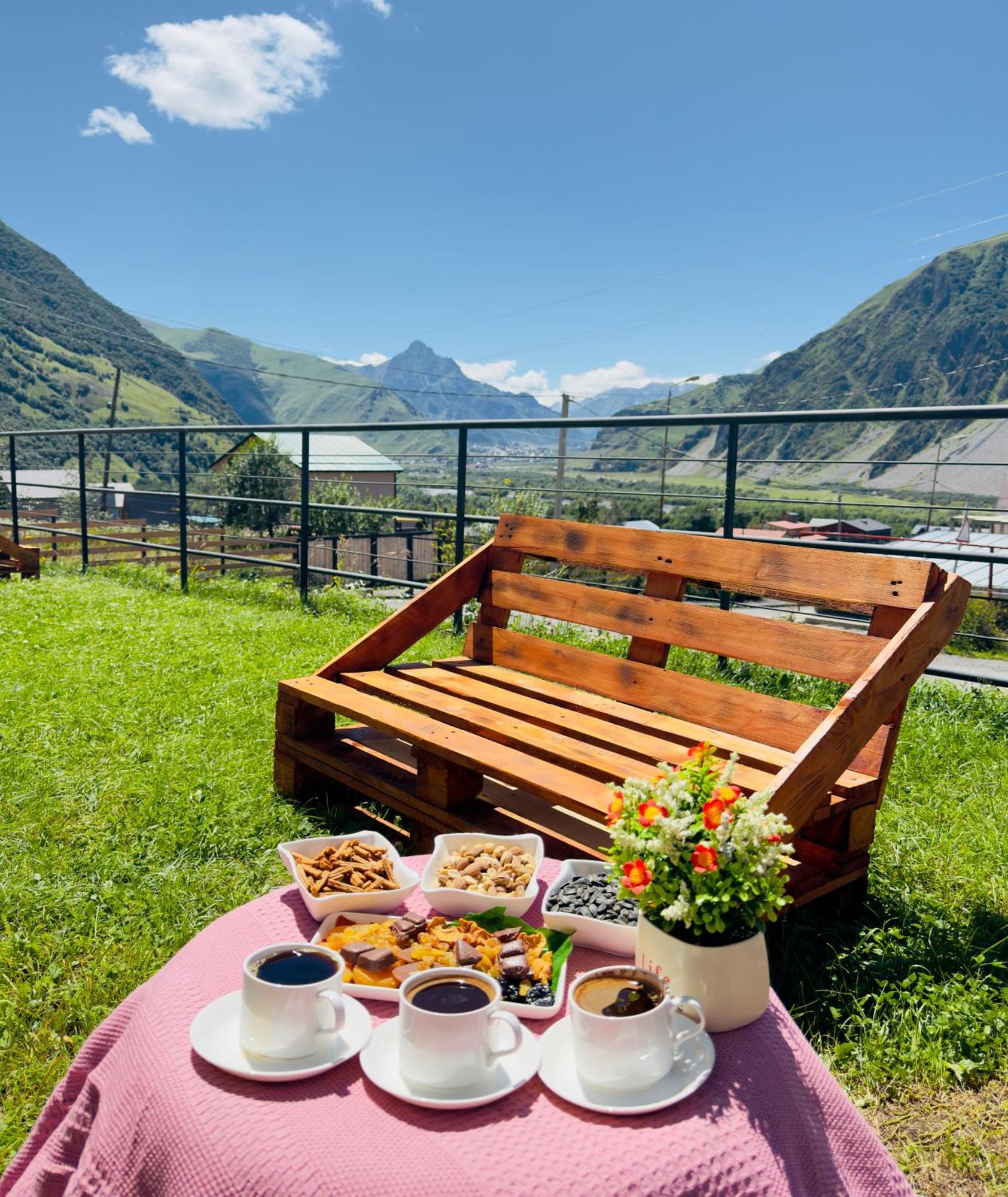 Hotel Kazbegi Chalet Exterior foto